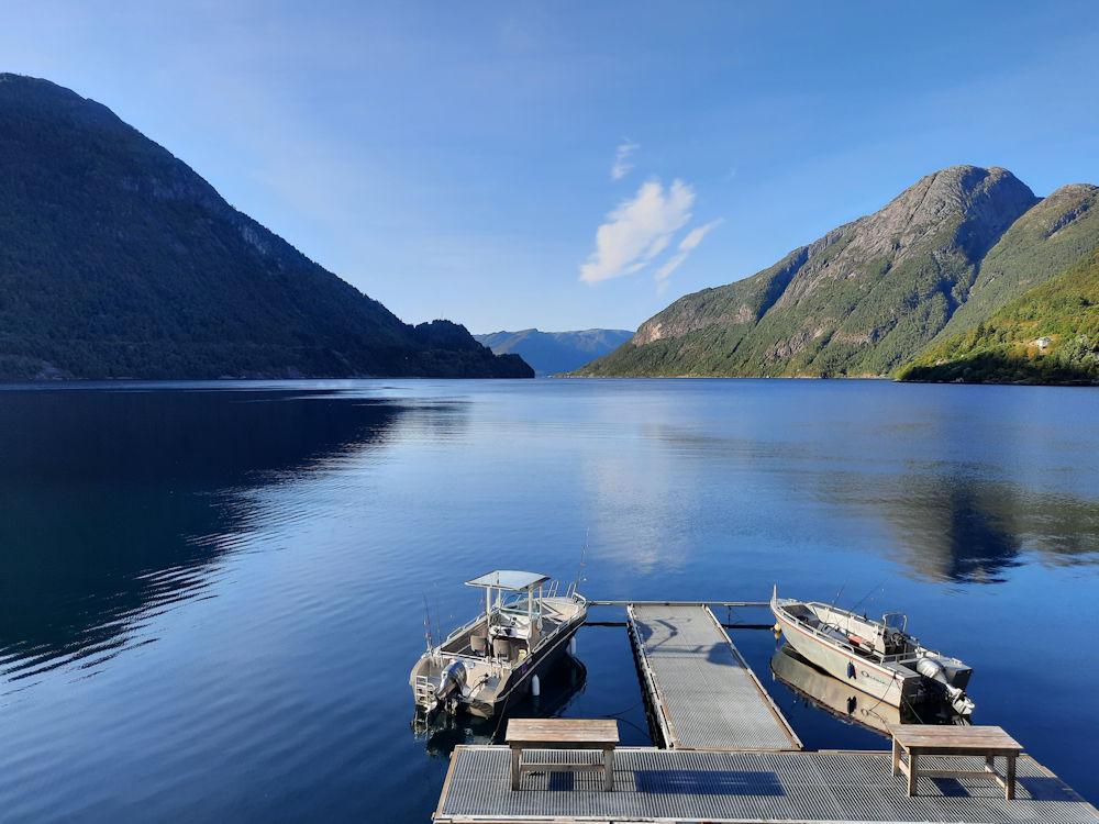 100/9 ELENIBU am Vadheimsfjord - 1