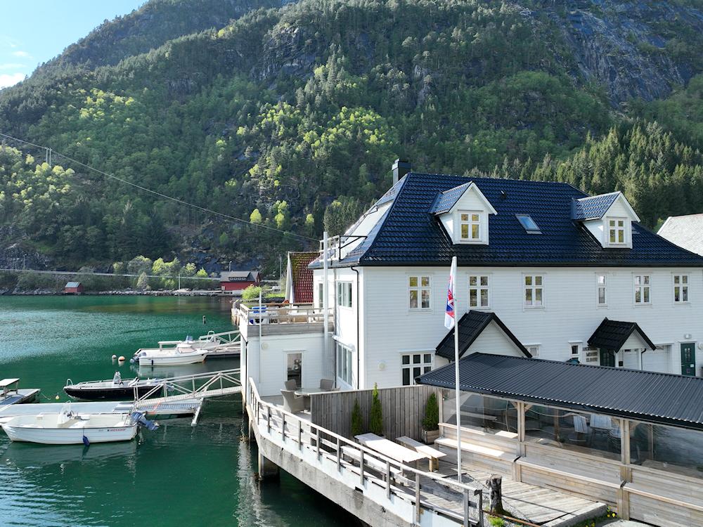 100/9 ELENIBU am Vadheimsfjord - 3
