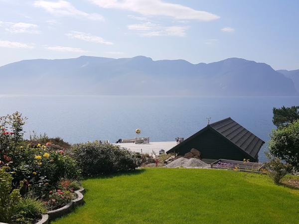 93/1 FRIVIK am Sognefjord