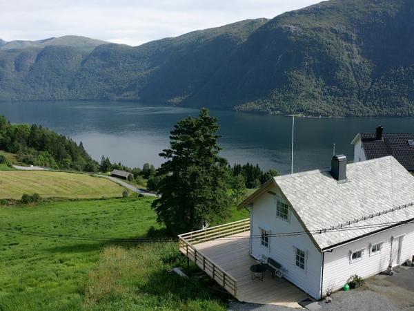 113/2 BERGE am Sognefjord