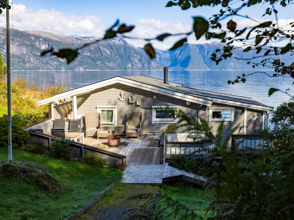 97/1 ORTNEVIK am Sognefjord