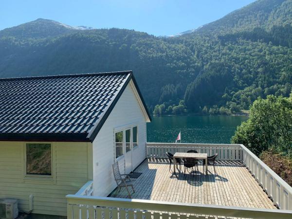 100/3 FINNIBU am Sognefjord
